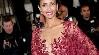 Sonia Rolland : un décolleté à faire rougir le tapis rouge de Cannes 2014