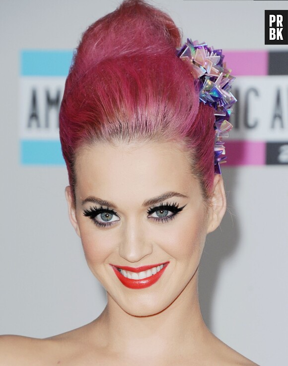 Katy Perry a dévoilé un nouveau look étrange sur Instagram, le 19 juin 2014