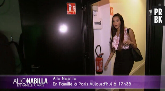 Allo Nabilla : Nabilla Benattia sur un plateau télé pour la promotion de son bouquin