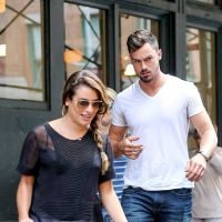 Lea Michele : après les vacances sexy, de retour à New York avec Matthew Paetz