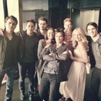 The Vampire Diaries saison 6 : Damon et Bonnie proches pour une séance photo