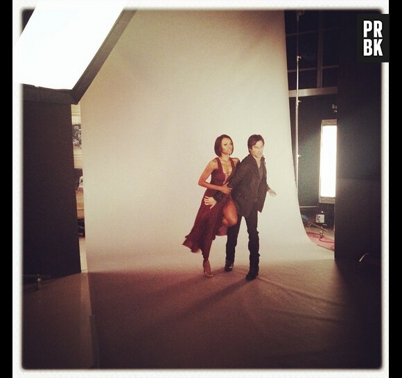 Ian Somerhalder et Kat Graham proches lors d'une séance photo pour la saison 6 de Vampire Diaries