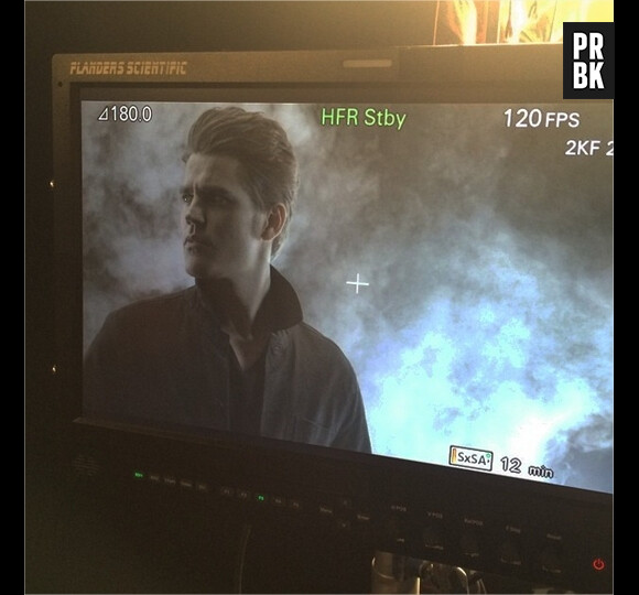 Paul Wesley lors d'une séance photo pour la saison 6 de Vampire Diaries