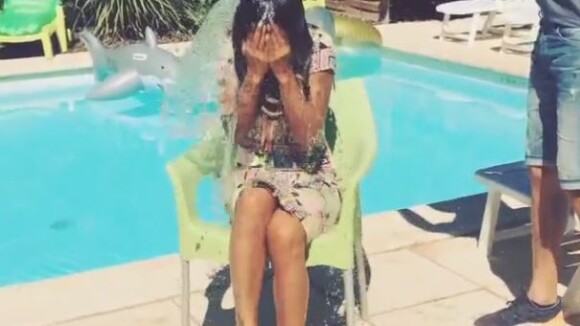 Anais Camizuli défie Aurélie Dotremont après son Ice Bucket Challenge hystérique