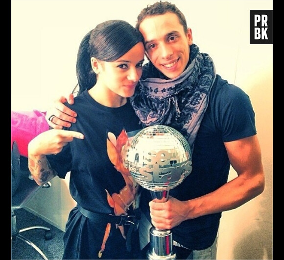 Alizée brune et Grégoire Lyonnet après leur victoire dans Danse avec les stars 4