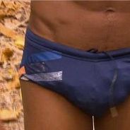 Koh Lanta 2014: le slip de Laurent fait le buzz, Florence et Christina éliminées