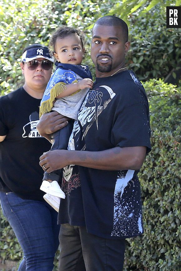 Kim Kardashian, Kanye West, North et toute la famille Kardashian à la recherche d'une citrouille pour Halloween, le 18 octobre 2014 à Los Angeles