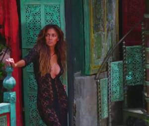 Nicole Scherzinger d&eacute;collet&eacute;e pour la promo de son nouvel album