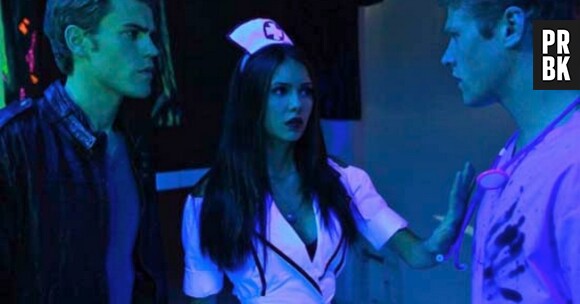 Elena en infirmière sexy (The Vampire Diaries)