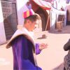 Rayane Bensetti déguisé en génie d'Aladdin devant Denitsa Ikonomova pour Danse avec les stars 5