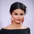 Selena Gomez prend la pose aux American Music Awards 2014 le 23 novembre 2014