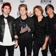 5 Seconds of Summer aux American Music Awards 2014 le 23 novembre 2014