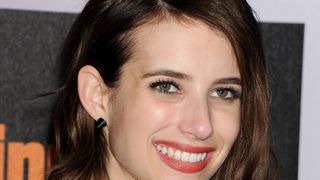 Emma Roberts au casting de la nouvelle série horrifique de Ryan Murphy