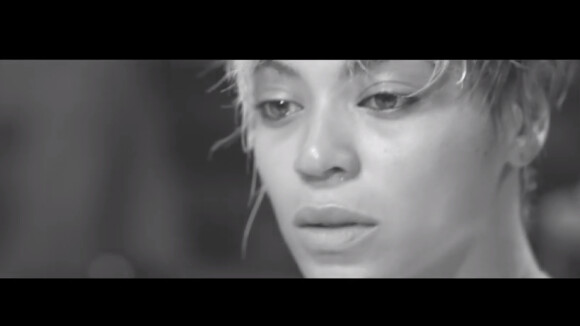Beyoncé se dévoile dans un mini-film surprise et émouvant
