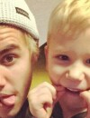 Justin Bieber et son petit frère Jaxon réunis pour Noël