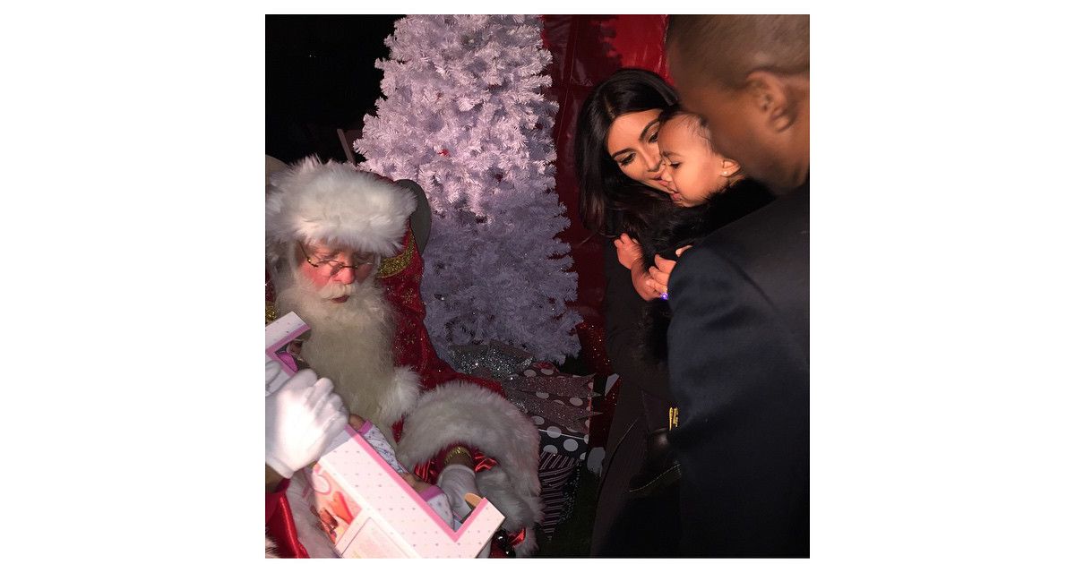 Kim Kardashian North rencontre le Père Noël sur Instagram Purebreak