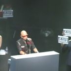 Pascal Obispo : une reprise touchante pour rendre hommage aux victimes de Charlie Hebdo