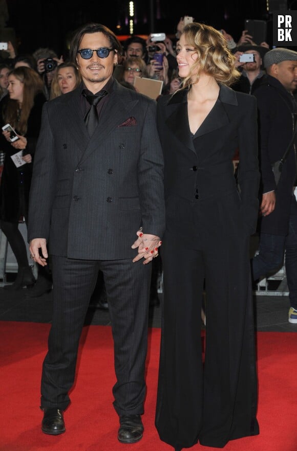Johnny Depp et Amber Heard toujours amoureux à l'avant-première de Charlie Mortdecai, le 19 janvier 2015 à Londres