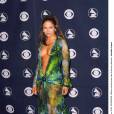 Jennifer Lopez : sa robe très décolletée aux Grammy Awards en 2000