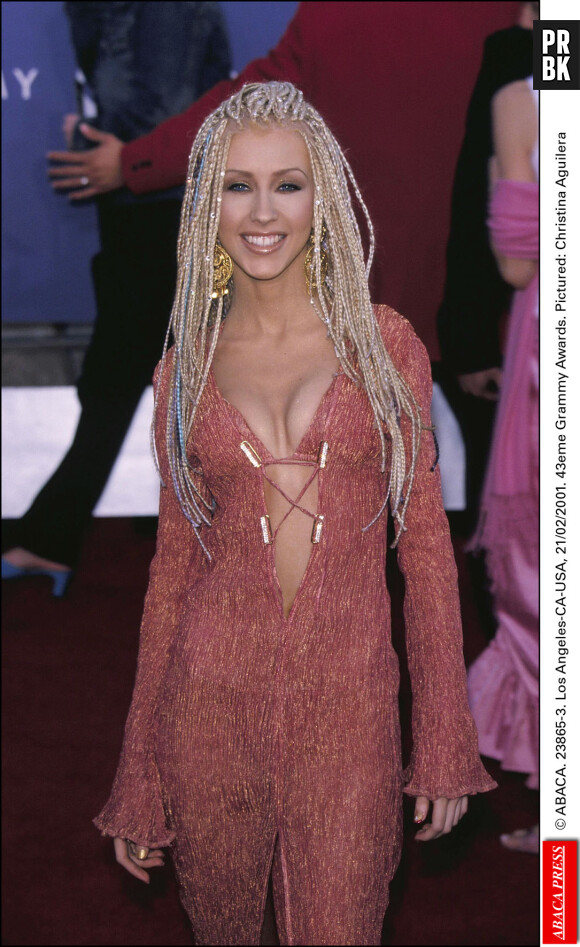 Christina Aguilera : tenue décolletée aux Grammy Awards en 2001