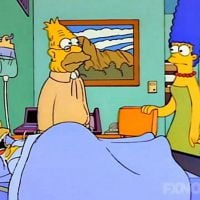 Les Simpson : Homer dans le coma depuis 22 ans ? Le scénariste répond