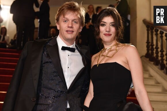 Alex Lutz et Vanessa Guide sur le tapis rouge des César 2015 au théâtre du Châtelet à Paris, le 20 février 2015