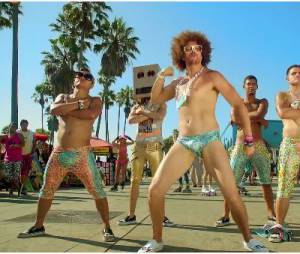 Redfoo en slip dans le clip de Sexy and I Know It de LMFAO