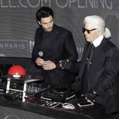 Baptiste Giabiconi : Karl Lagerfeld, Ariane Brodier... défilé de stars pour le lancement de son blog