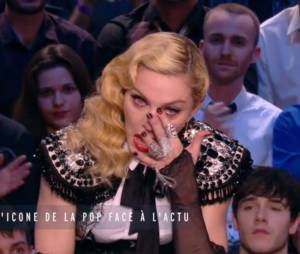 Madonna en larmes et &eacute;mue dans le Grand Journal face &agrave; Luz ce lundi 2 mars