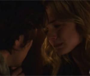 Revenge saison 1 : Emily et Jack s'embrassent dans l'épisode 21