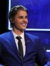  Justin Bieber a le sourire lors du Comedy Central Roast le 14 mars 2015 