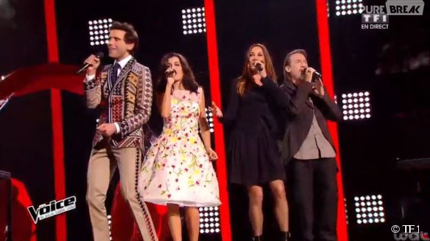 The Voice 4 : Jenifer portait une robe Oscar de la Renta à près de 3500 euros