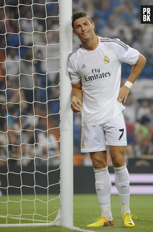 Cristiano Ronaldo généreux avec un supporter du Real Madrid