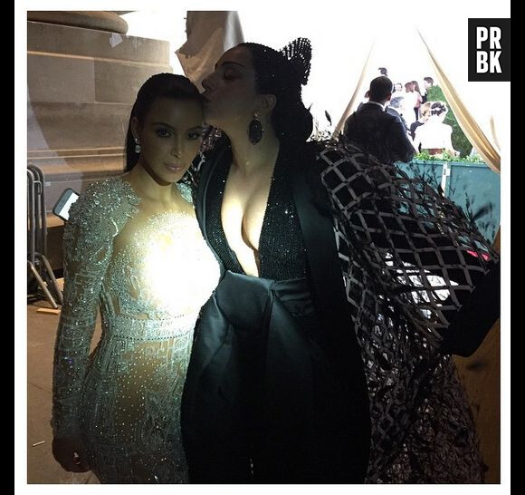 Lady Gaga et Kim Kardashian prennent la pose au Met Gala 2015