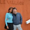 Karine Le Marchand et Stéphane Plaza complices au Village de Roland Garros, le 1er juin 2015