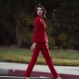 Kendall Jenner en femme fatale pour la promotion du parfum Modern Muse Le Rouge d'Estée Lauder