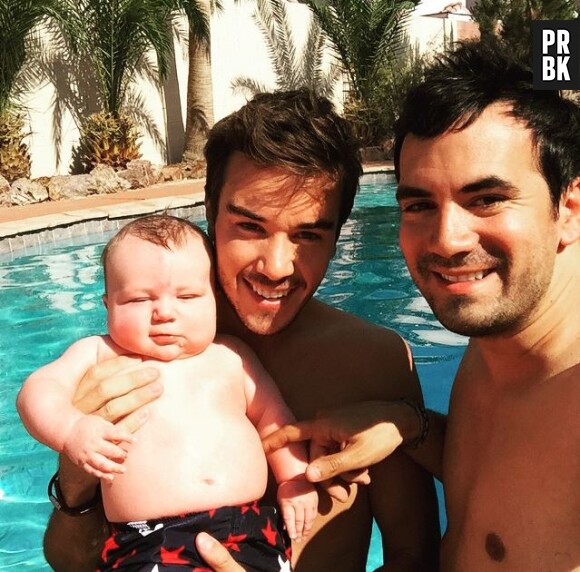 Alex Goude, son mari Romain et leur fils Elliot en famille à Las Vegas, le 21 juin 2015