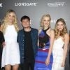 Hunger Games : Jennifer Lawrence, Josh Hutcherson et tout le casting des films réunis pour l'inauguration de l'exposition à New York, 29 juin 2015