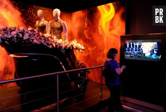 Hunger Games : les costumes et le chariot du premier film à l'exposition à New York