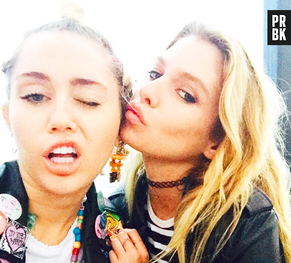 Miley Cyrus et Stella Maxwell complices sur Instagram en juin 2015