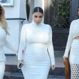  Kim Kardashian enceinte : elle a d&eacute;j&agrave; pris 9 kilos depuis le d&eacute;but de sa grossesse 