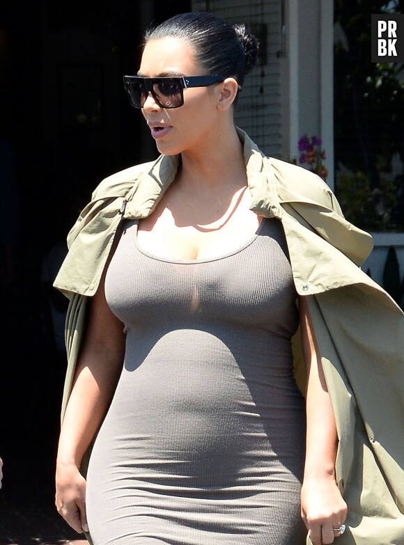 Kim Kardashian enceinte : sa nouvelle réponse aux rumeurs d'une fausse grossesse