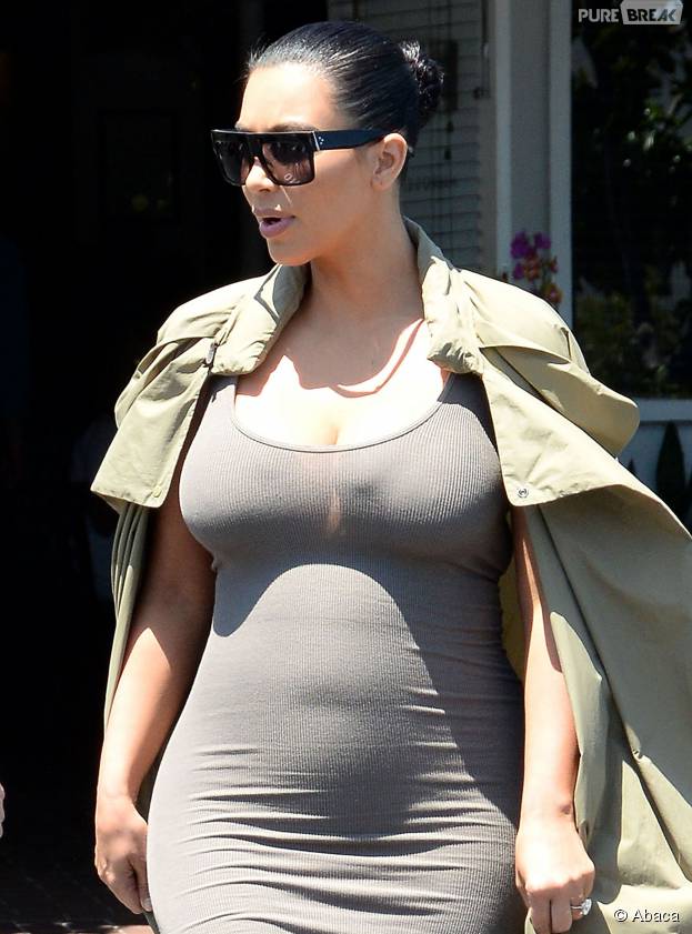 Kim Kardashian enceinte : sa nouvelle r&eacute;ponse aux rumeurs d'une fausse grossesse