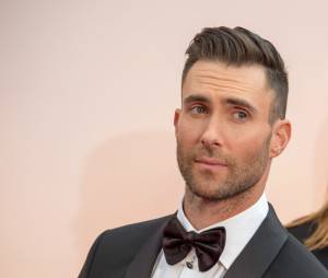 Adam Levine : le mari de Behati Prinsloo s'est rasé les cheveux