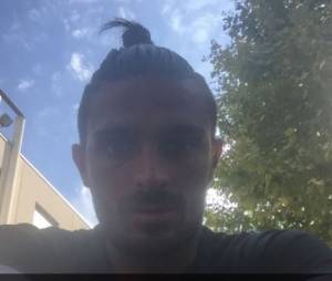 Julien (Les Marseillais) : Parisa lui manque, il le fait savoir sur Snapchat