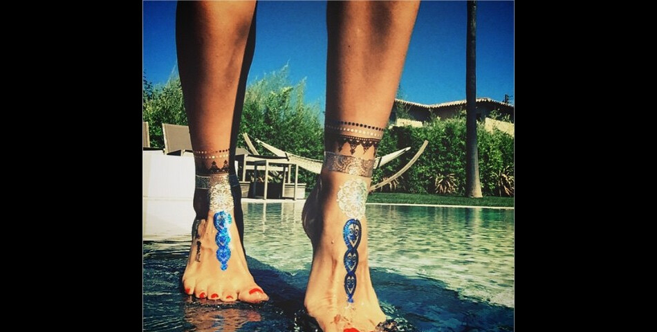  Emilie Nef Naf : sexy sur Instagram pour afficher ses tatouages &amp;eacute;ph&amp;eacute;m&amp;egrave;res 
