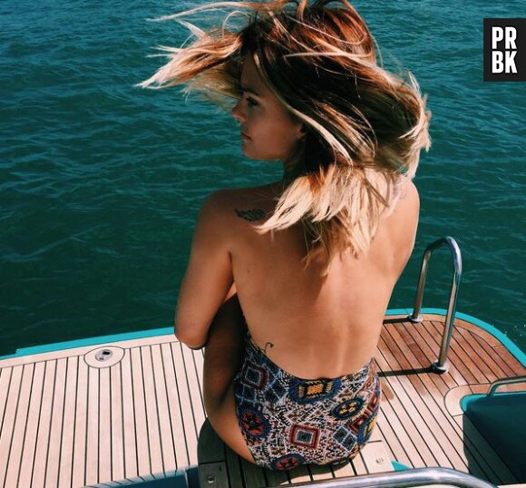 Caroline Receveur cheveux au vent sur Instagram