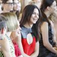 Kendall Jenner souriante au front row du défilé Calvin Klein lors de la Fashion Week de New York le 17 septembre 2015