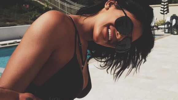 Kylie Jenner fesses à l'air en bikini-string sur Instagram : l'été continue chez les Kardashian