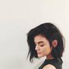 Lucy Hale retrouve sa couleur brune après le tournage de la saison 6 de Pretty Little Liars